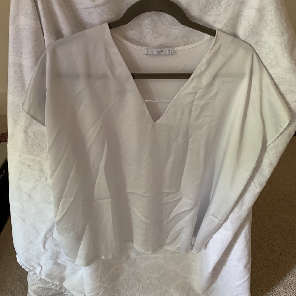 Satin white tee